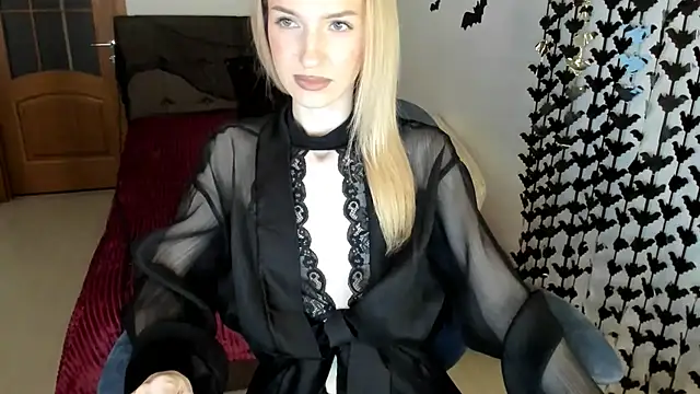 Snapshot of AndrianaBelle chatting on October 27, 2025, 5:25 pm AndrianaBelle online show from October 27, 2025, 5:25 pm