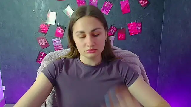 Stefanie Sweet online show from May 20, 2026, 5:37 am