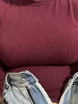 lanlan girl2k online show from November 25, 2025, 2:28 pm