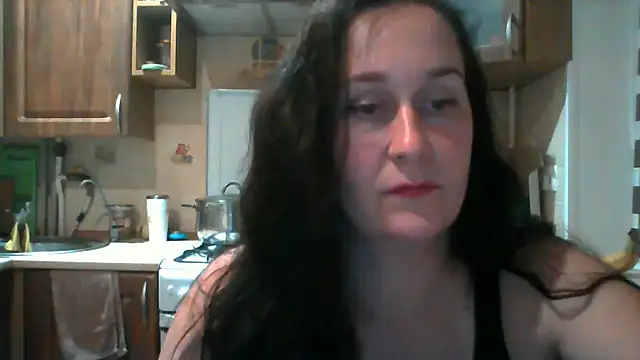Amandda  online show from September 17, 2025, 5:59 pm