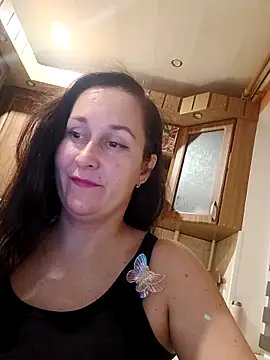 Amandda  online show from October 12, 2025, 5:58 pm