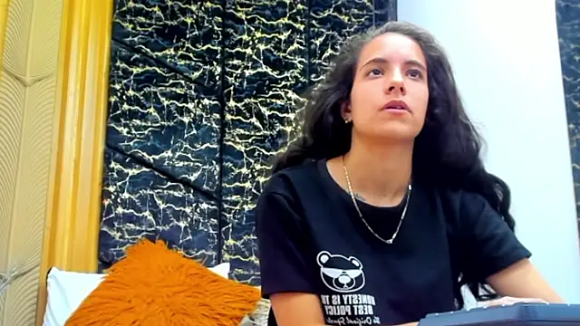 MiaCours online show from March 30, 2026, 7:15 pm