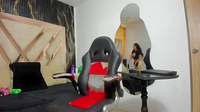 MiaCours online show from October 11, 2025, 1:34 pm