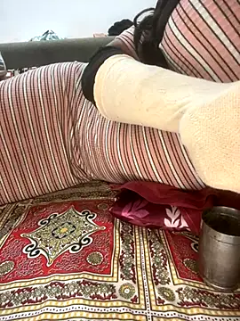 Snapshot of jiya00 chatting on November 3, 2025, 7:28 pm jiya00 online show from November 3, 2025, 7:28 pm