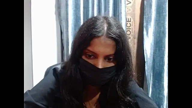 Snapshot of _kamyaa09 chatting on May 4, 2026, 5:49 pm kamyaa09 online show from May 4, 2026, 5:49 pm