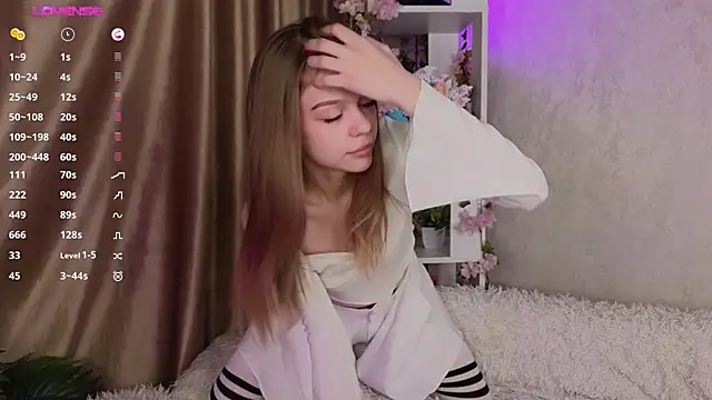 WeiSusi online show from October 8, 2025, 4:19 pm