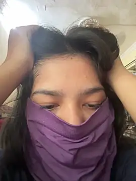 crazy111girl online show from September 19, 2025, 6:28 am