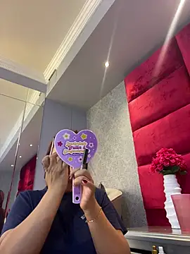 VictoriaFerro online show from July 17, 2026, 1:08 pm
