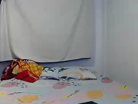 Snapshot of kate_bliss chatting on May 20, 2026, 10:29 pm kate bliss online show from May 20, 2026, 10:29 pm