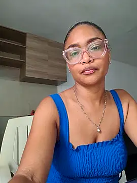 Snapshot of BiiancaEstradaa chatting on June 30, 2026, 1:55 pm BiiancaEstradaa online show from June 30, 2026, 1:55 pm