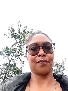 BiiancaEstradaa online show from February 25, 2026, 1:55 pm