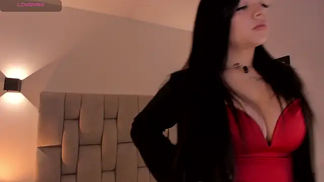 Seraphyne666 online show from February 10, 2026, 5:45 pm