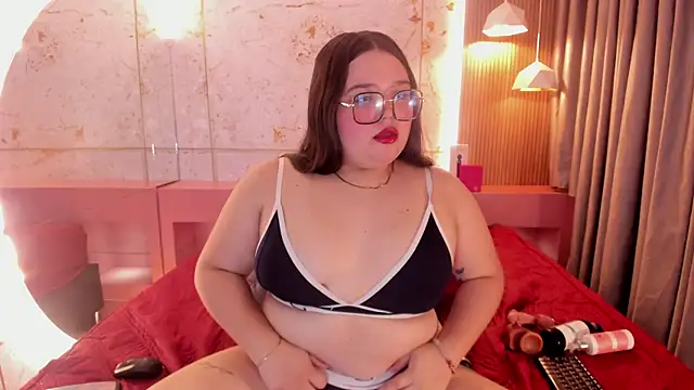 Lushi Love online show from March 4, 2026, 3:25 am