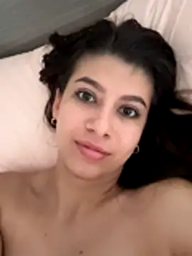 Snapshot of Lenapink19 chatting on October 23, 2025, 2:27 pm Lenapink19 online show from October 23, 2025, 2:27 pm