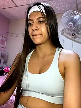 Snapshot of Lenapink19 chatting on November 10, 2025, 11:54 pm Lenapink19 online show from November 10, 2025, 11:54 pm