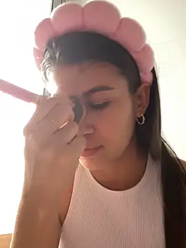 Snapshot of Lenapink19 chatting on October 8, 2025, 9:04 pm Lenapink19 online show from October 8, 2025, 9:04 pm