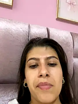 Snapshot of Lenapink19 chatting on November 8, 2025, 9:51 pm Lenapink19 online show from November 8, 2025, 9:51 pm