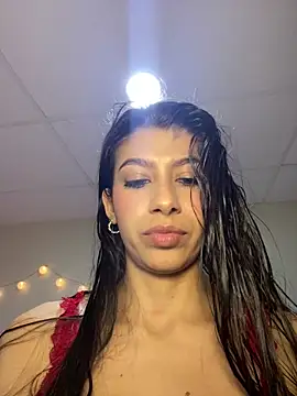 Lenapink19 online show from April 1, 2026, 10:07 pm