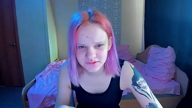 Elieiza xo online show from February 18, 2026, 8:55 am