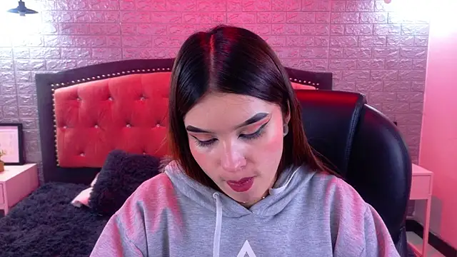 Natalie loffreda online show from October 23, 2025, 3:05 am