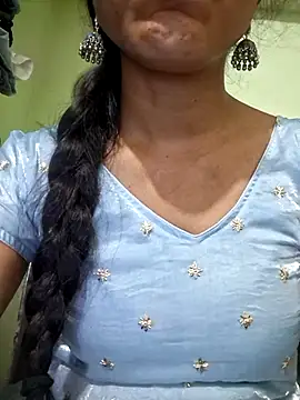Snapshot of Telugu___Sexygirl___Naidu chatting on May 6, 2026, 5:11 am Telugu Sexygirl Naidu online show from May 6, 2026, 5:11 am