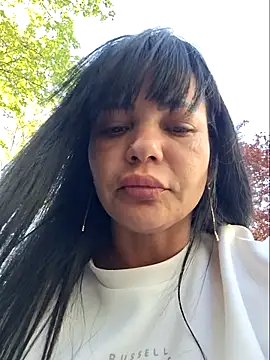 Snapshot of Ella_sweety00 chatting on April 25, 2026, 2:25 pm Ella sweety00 online show from April 25, 2026, 2:25 pm