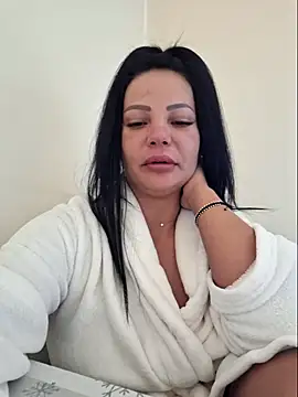 Snapshot of Ella_sweety00 chatting on April 18, 2026, 10:50 am Ella sweety00 online show from April 18, 2026, 10:50 am