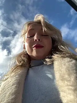 EveLittleSinner online show from October 7, 2025, 8:48 am