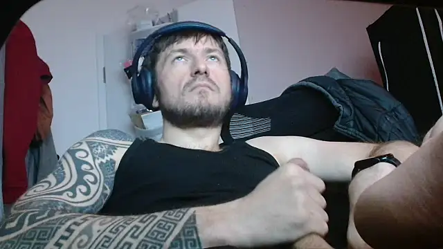 th1  online show from April 14, 2026, 12:26 am