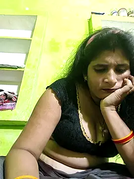 Snapshot of Hot-piuy chatting on November 3, 2025, 10:41 am Hot-piuy online show from November 3, 2025, 10:41 am