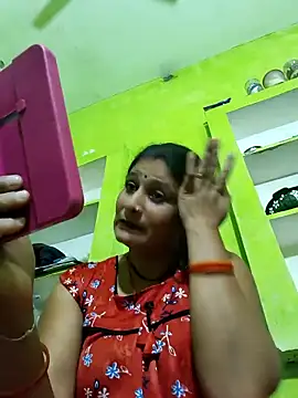 Snapshot of Hot-piuy chatting on November 7, 2025, 5:12 am Hot-piuy online show from November 7, 2025, 5:12 am