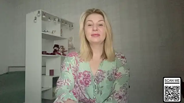 Blondie xoxoxo online show from February 3, 2026, 6:33 am