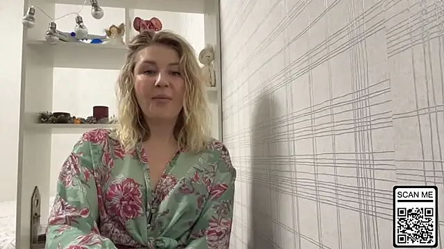 Blondie xoxoxo online show from December 18, 2025, 7:13 am