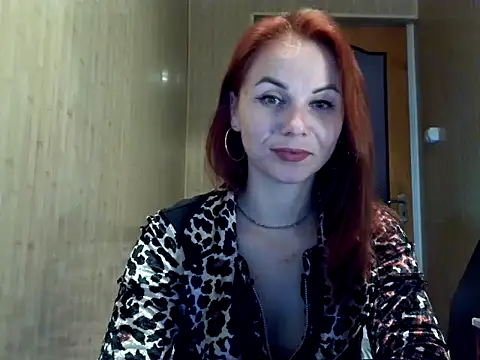 Kisa26311 online show from November 10, 2025, 8:08 am