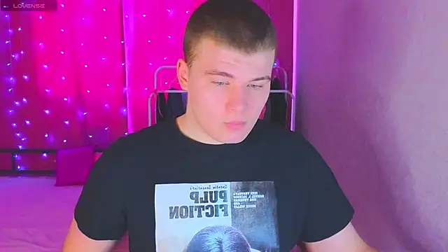 kittenmurr online show from January 16, 2026, 7:34 am