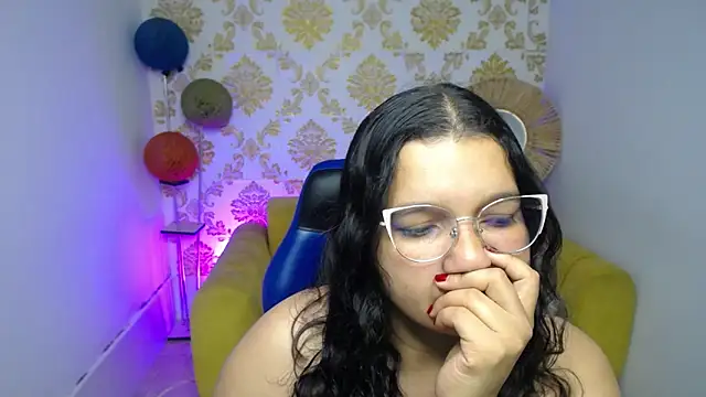 Lily rousee m online show from October 3, 2025, 2:15 am