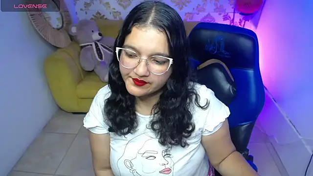 Lily rousee m online show from September 25, 2025, 2:17 am