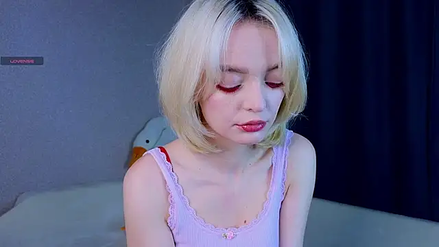 ShizukaBlanche online show from November 20, 2025, 3:18 am