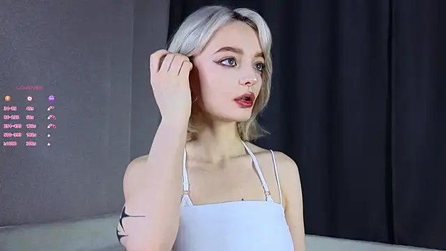 ShizukaBlanche online show from October 22, 2025, 3:06 am