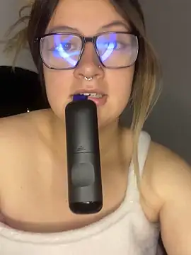 Snapshot of Blair_Bunnyy chatting on February 12, 2026, 5:07 am Blair Bunnyy online show from February 12, 2026, 5:07 am