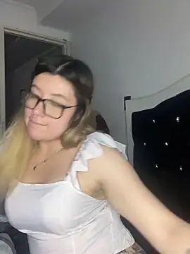 Blair Bunnyy online show from January 7, 2026, 7:02 am