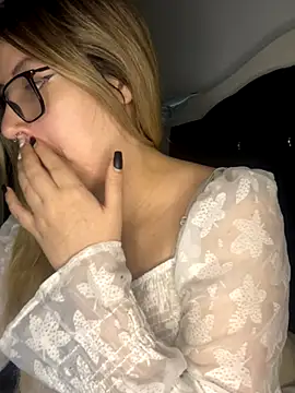 Blair Bunnyy online show from December 2, 2025, 7:54 am