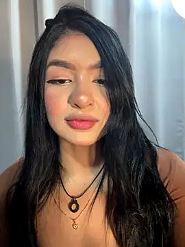 jenn fit online show from November 19, 2025, 2:22 am