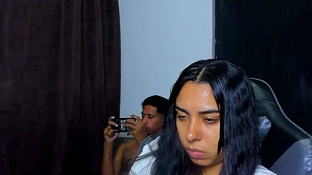 violet and myers online show from April 14, 2026, 9:31 pm