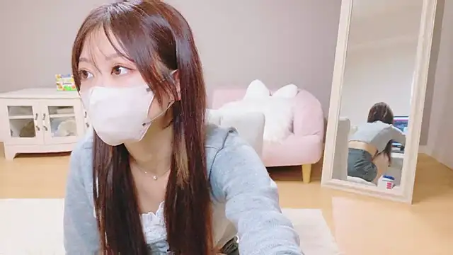 Snapshot of Yuna-ch chatting on November 6, 2025, 3:38 pm Yuna-ch online show from November 6, 2025, 3:38 pm