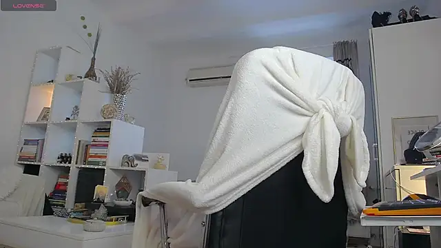 BohoBabeLexy online show from February 2, 2026, 6:34 am