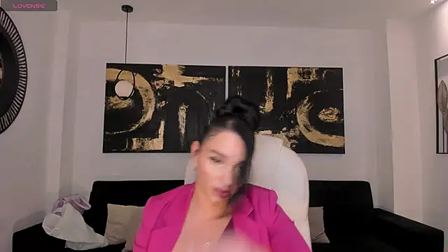 NovaSpencer online show from October 7, 2025, 7:59 pm