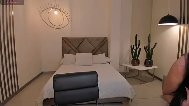 NovaSpencer online show from November 21, 2025, 8:30 pm