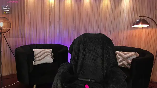 MilaColeman online show from April 19, 2026, 10:45 pm