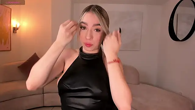 LizzCooper online show from October 18, 2025, 3:30 am